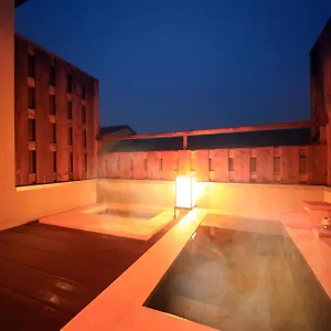 ***** Ryokan Tensui Saryo Japón