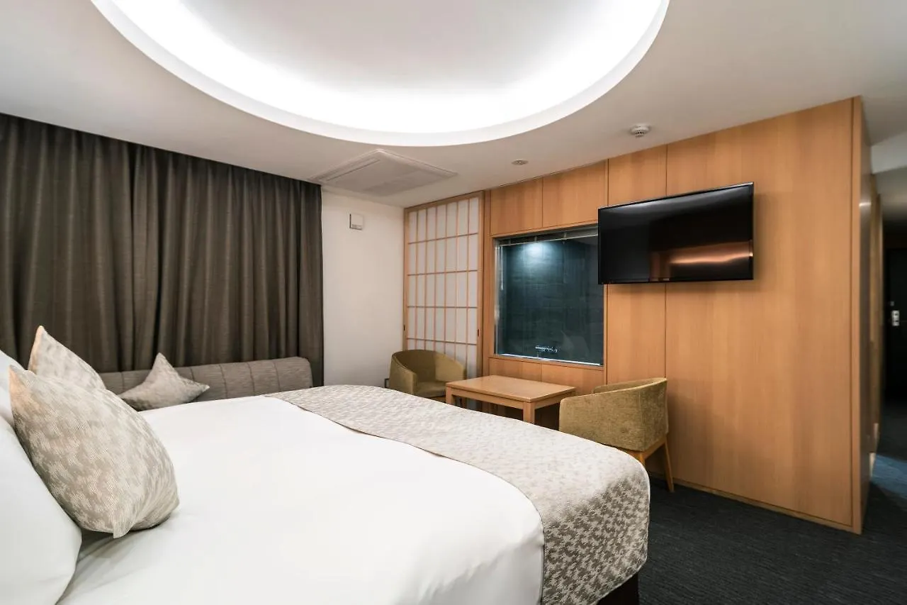 Kyoto Shijo Takakura Hotel Grandereverie 5*,  Japonsko